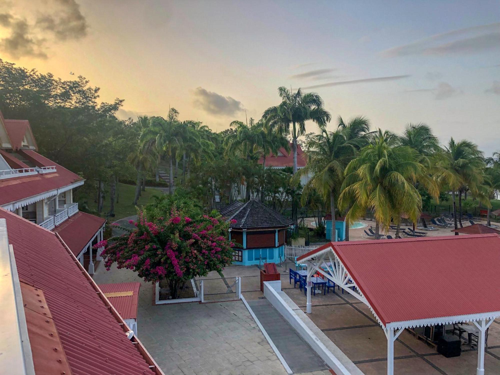 Ti Kaz Funky Host -T3 Vue Mer Premium 3 Etoiles - Village Vacances Sainte Anne Guadeloupe Dış mekan fotoğraf